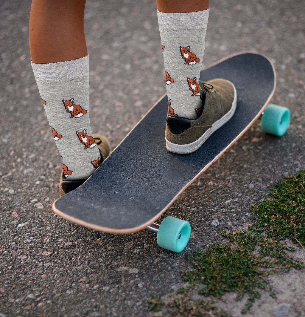 Sitting Fox Animal Socks - Comfy Cotton for Men & Women